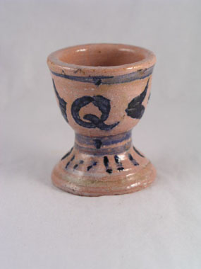 Image of egg cup 