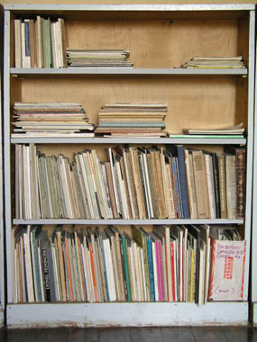Image of bookcase 