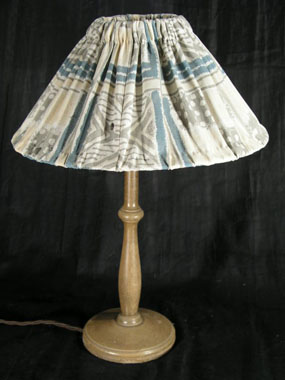 Image of lamp base 