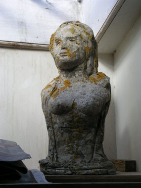 Image of bust 