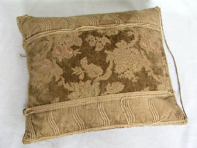 Image of cushion  [Click here to close this image]